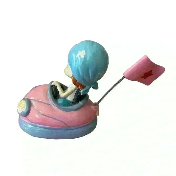 Bumper Car with Child Figurine Polystone Tweeny Car Greenbrier International - Picture 2 of 5